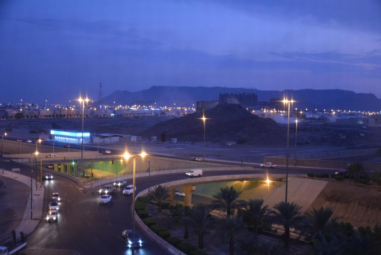 المدينة المنورة فندق شموخ المظهر الخارجي الصورة